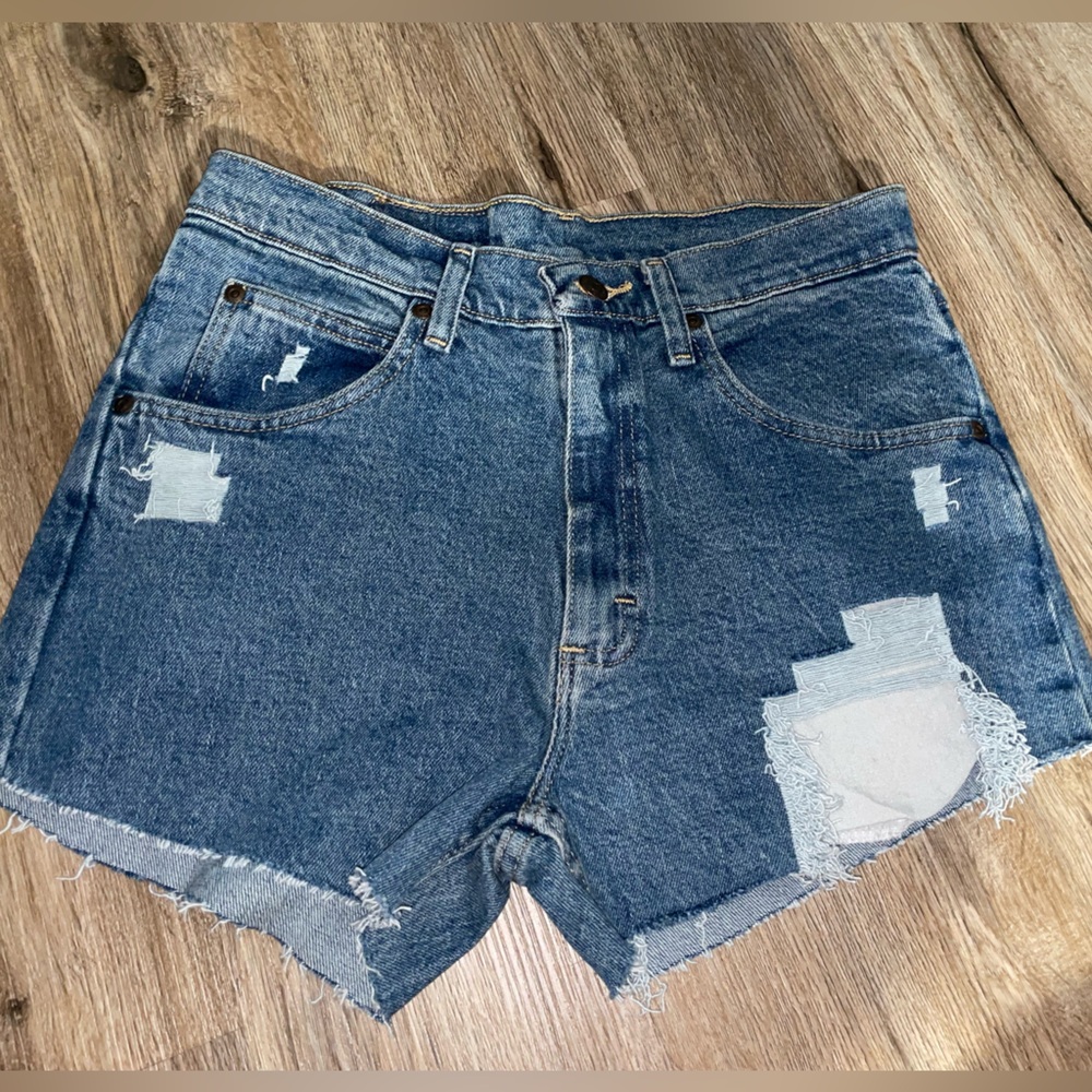 These are wrangler shorts that I thrifted.